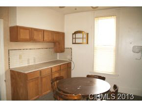 236 E Hill St, Wabash, IN 46992 photo 6