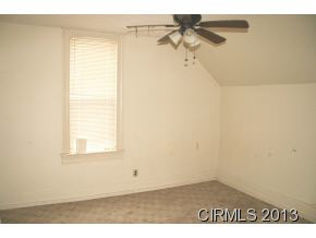 236 E Hill St, Wabash, IN 46992 photo 12