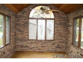 537 N Miami St, Wabash, IN 46992 photo 10
