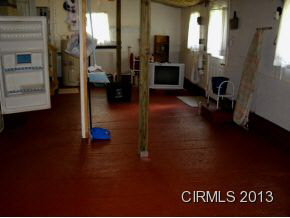 37 N 2nd St, Upland, IN 46989 photo 9