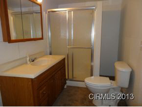 61 S Fisher St, Wabash, IN 46992 photo 3