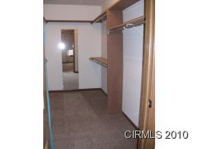 1082 Mitten Dr, Wabash, IN 46992 photo 6