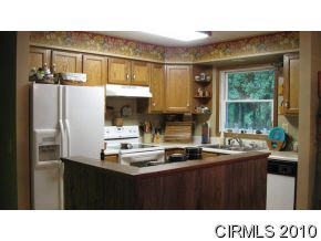 8918 E Cardinal Ln, Fairmount, IN 46928 photo 6