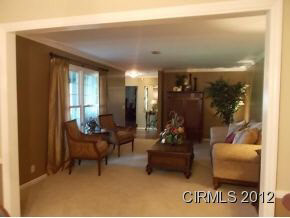 3545 N Sycamore Dr, Marion, IN 46952 photo 4