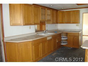 407 E Christy St, Marion, IN 46952 photo 2