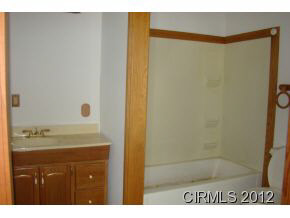407 E Christy St, Marion, IN 46952 photo 5