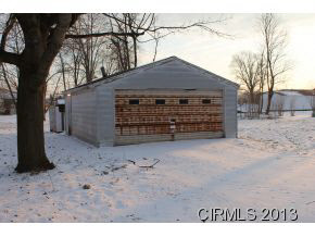 501 W 32nd St, Marion, IN 46952 photo 2