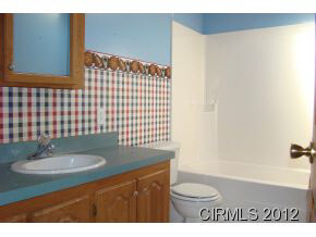 107 Conifer Ct, Marion, IN 46953 photo 12