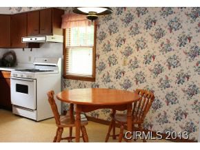 325 E 10th St, Jonesboro, IN 46938 photo 5