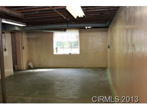 325 E 10th St, Jonesboro, IN 46938 photo 12