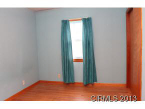 325 E 10th St, Jonesboro, IN 46938 photo 6