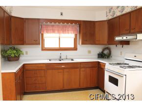 325 E 10th St, Jonesboro, IN 46938 photo 4