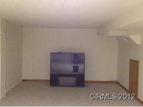 1018 N Wabash Ave, Marion, IN 46952 photo 8