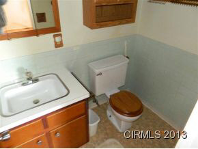 684 Bond St, Wabash, IN 46992 photo 17