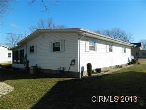 684 Bond St, Wabash, IN 46992 photo 3