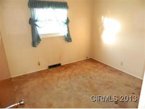 684 Bond St, Wabash, IN 46992 photo 10