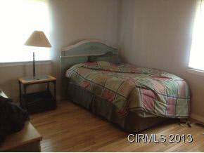 578 W Washington St, Upland, IN 46989 photo 8