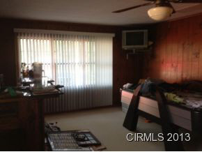 578 W Washington St, Upland, IN 46989 photo 7