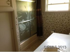 258 E Urban St, Upland, IN 46989 photo 10