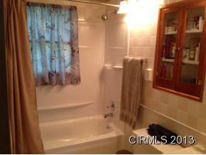 712 E 26th St, Marion, IN 46953 photo 9