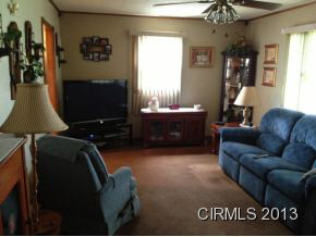 712 E 26th St, Marion, IN 46953 photo 5