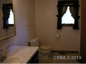 4404 Jamestown Dr, Logansport, IN 46947 photo 9