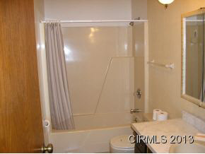 4404 Jamestown Dr, Logansport, IN 46947 photo 5