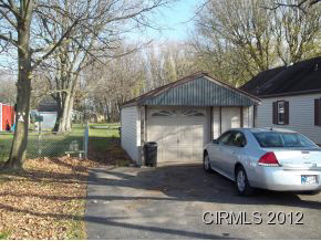 1222 N Elm St, Fairmount, IN 46928 photo 3