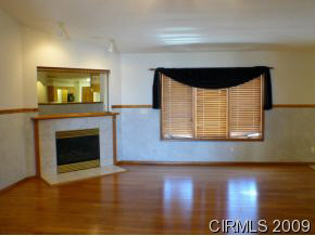 826 Echo Ln, Kokomo, IN 46902 photo 2