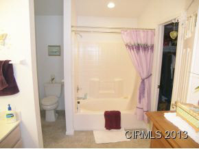 2121 Cobblestone Dr, Kokomo, IN 46902 photo 6