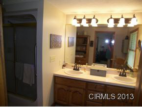 601 Hillsdale Dr, Kokomo, IN 46901 photo 5
