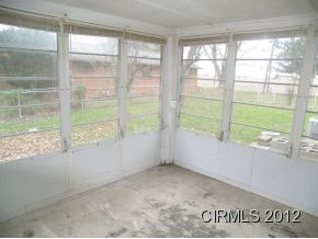 1290 N 19th St, Elwood, IN 46036 photo 9