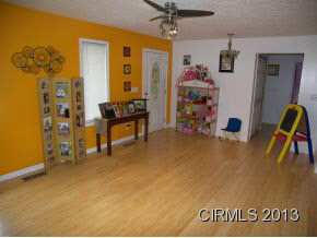 5927 N 100 W, Kokomo, IN 46901 photo 5