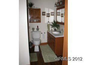 407 N Chicago St, Royal Center, IN 46978 photo 12