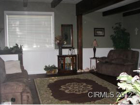 407 N Chicago St, Royal Center, IN 46978 photo 7