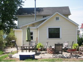 407 N Chicago St, Royal Center, IN 46978 photo 3