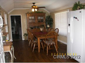407 N Chicago St, Royal Center, IN 46978 photo 5