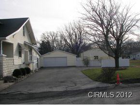 325 Cliff Dr, Logansport, IN 46947 photo 2