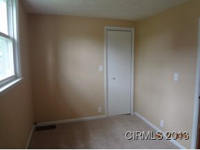 972 Sivey St, Wabash, IN 46992 photo 8