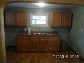 972 Sivey St, Wabash, IN 46992 photo 4