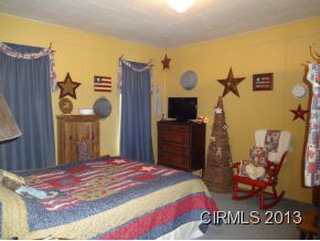 340 S Arnold St, Roann, IN 46974 photo 14