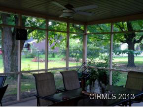403 W 3rd St, Fairmount, IN 46928 photo 3