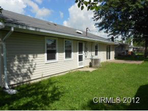 304 N Vickery Ln, Marion, IN 46952 photo 2