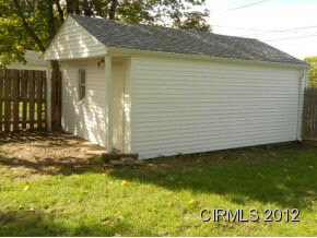 523 E Christy St, Marion, IN 46952 photo 8