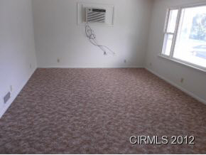 523 E Christy St, Marion, IN 46952 photo 2