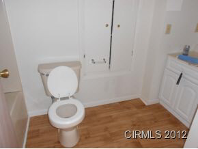 523 E Christy St, Marion, IN 46952 photo 7