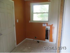 107 W Taylor St, Swayzee, IN 46986 photo 12