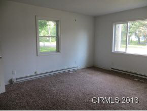 107 W Taylor St, Swayzee, IN 46986 photo 9