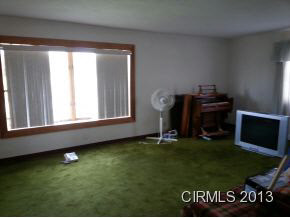 9891 S 600 W, Fairmount, IN 46928 photo 2