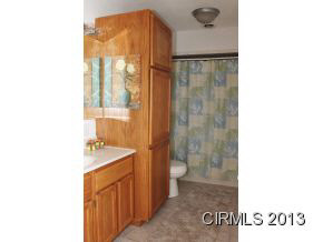 119 W Urban St, Upland, IN 46989 photo 11